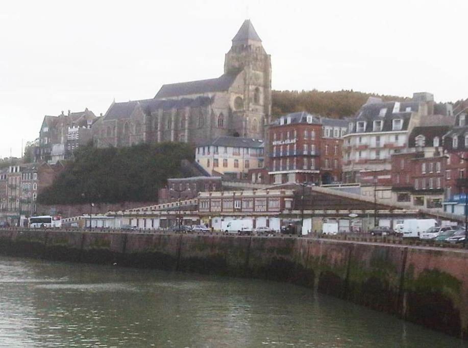 Le 101 - Les Locations Isahora Lägenhet Eu (Seine-Maritime) Exteriör bild
